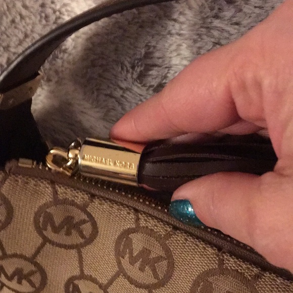 Michael Kors Handbag - Picture 2 of 6